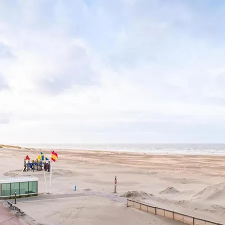 Apartment By Belgian Coast Near Dunes & Beach, Cleaning Included Oostduinkerke