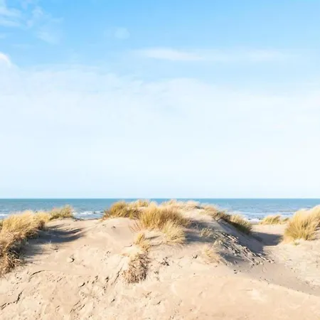 Apartment By Belgian Coast Near Dunes & Beach, Cleaning Included Oostduinkerke